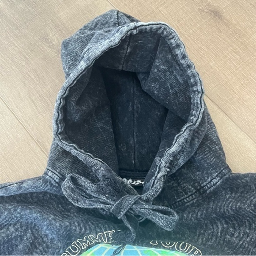 AC DC Summer Tour 1979 Crop Sweatshirt Hoodie Women Medium Acid Wash Great‎ - Picture 6 of 10